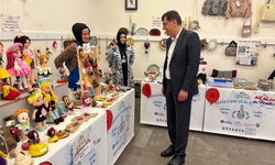 Kütahya Belediye Başkanı Kahveci, kentin değerlerini tanıtan stantları ziyaret etti