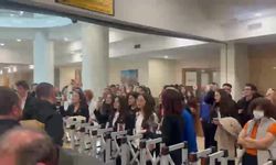 Liseli Işıl Öykü Dinç davası 5 ay sonraya ertelendi... Yakınları, arkadaşları: 'Geç gelen adalet istemiyoruz'