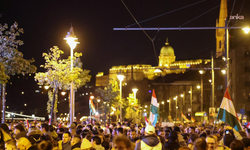 Macaristan'da seçimleri, ana muhalefetteki Tisza kazandı: Başbakan Orban, yenilgiyi kabul etti