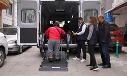 Manisa Büyükşehir Belediyesi, engelli nakil aracı hizmetini hayata geçirdi