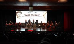 Mersin Büyükşehir Belediyesi, halk ozanı Âşık Veysel'i andı