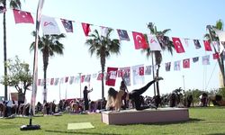 Mersin'de her yaştan vatandaş, 'Bahar Spor Şenliği'nde buluştu