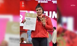 Milli halterci Tuana Süren, Avrupa gençler rekoru kırarak Avrupa üçüncüsü oldu