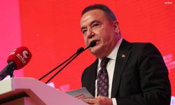 Muhittin Böcek: 'Altı kez aday oldum, bir kuruş para verdiysem şerefsizim'