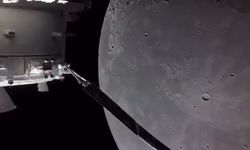 NASA'nın Artemis II mürettebatı, Ay'ın Dünya'ya en uzak mesafesine ulaştı