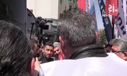 Okullardaki silahlı saldırılar... Eğitim-İş ve Hürriyetçi Eğitim Sendikası üyelerinin, saldırıları protesto etmek için Güvenpark'a yürümesine izin verilmedi