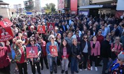 Oya Tekin için Seyhanlılar her hafta meydanlarda adalet nöbeti tutuyor