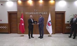 Saadet Partisi Genel Başkanı Arıkan, Diyarbakır'da valilik ve büyükşehir belediyesini ziyaret etti