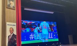 Sancaktepe'de milli zafer coşkusu dev ekrana taşındı