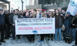 SOL Parti üyelerinin pankart davası öncesinde açıklama: 'Laikliği savunanlar susturulmak istenmektedir'