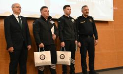 Tekirdağ Büyükşehir Belediyesi güvenlik personeline teşekkür plaketi