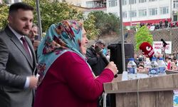 Tirebolu'daki köylü mitingine Esma Teyze'nin sözleri damga vurdu: 'Gelsin kurumlar. bizim deremizden şöyle bir bardak su içsin'