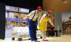 Turgutlu Belediyesi'nin kent elçileri 'Turgut ve Lulu' ilk kez sahne aldı