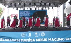 Uluslararası halk dansları toplulukları Manisa'da bir araya geldi