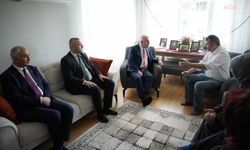 Ümit Özdağ'dan, ehliyetsiz sürücünün çarpması sonucu ölen 16 yaşındaki Zeynep Nas'ın ailesine başsağlığı ziyareti