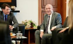 Ümit Özdağ'dan, Muğla'da Ticaret Odası ve Baro'ya ziyaret