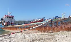 Urla Demircili Koyu'ndaki 'kaçak hurda gemi' mücadelesini çevreciler kazandı