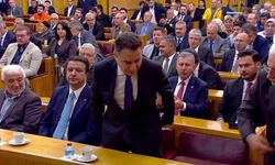 Yeni Yol Grup Toplantısı... Ali Babacan: 'Şu anda ülkeyi yönetenlerin 'istikrar' dedikleri şey ne olursa olsun iktidarda kalabilmek'