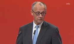 Almanya Başbakanı Friedrich Merz'e Alman Sendikalar Birliği (DGB) kongresinde protesto