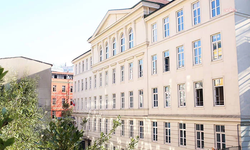 Ankara 4. İdare Mahkemesi, Özel İtalyan Lisesi'ndeki geçici öğretmen atamasının yürütmesini durdurdu