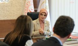 Bakan Göktaş, Apple yetkilileriyle bir araya geldi 