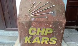 CHP 81 ilde sahada... Kars'ta esnaf CHP heyetine yakındı: 'Esnaf şu anda her gün eriyor'