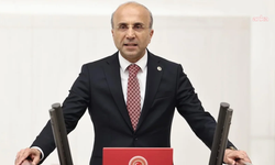 CHP'li Genç'ten Kızılay Kayseri Şube Başkanı'nın paylaşımına tepki: 'Kadınların eğitim hakkını hedef alan bu gerici anlayışın Kızılay'da yeri olamaz'