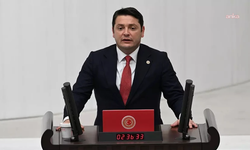 CHP'li Özer'den Bakan Gürlek'e: 'Adalet Bakanlığı Basın Bilgilendirme adlı WhatsApp grubu bakanlığınızın bilgisi dahilinde mi kurulmuştur?'