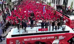 CHP'nin 'Millet İradesine Sahip Çıkıyor' mitingi... Özgür Özel'den taşeron işçilere kadro sözü: 'O sandık gelecek, CHP bütün işçilerimize kadro verecek'