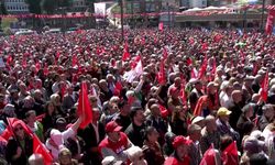 CHP'nin 'Millet İradesine Sahip Çıkıyor' mitingi Rize'de... Özgür Özel: Bugün emekli, ikramiyesiyle koçun bir budunu alamıyor