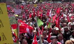 CHP'nin Rize mitingi... Fındıklı Çay Üreticileri Meclisi: 'Çayda 40 lira taban fiyat, yıllardır eriyen emeğimiz için de 5 lira destekleme primi istiyoruz'