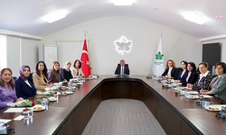 Gelecek Partisi ev sahipliğinde, CHP, DEVA Partisi, Saadet Partisi ve DEM Parti'nin Kadın Politikalarından Sorumlu Başkanları bir araya geldi