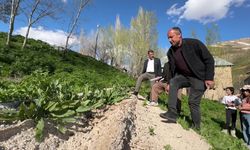 Hakkari'de 3 yıl önce yapılan kanal kullanılamaz hale geldi, köylü 'susuz kaldı'