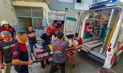 İzmir'de apartman boşluğuna düşen kişi itfaiye ekiplerince kurtarıldı