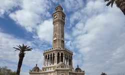 İzmirliler, Konak Belediyesi'nin 'Kültürel Miras Gezileri' ile kenti keşfediyor