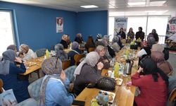Kahramankazan Belediyesi Engelsiz Yaşam Merkezi'nde Anneler Günü kutlaması