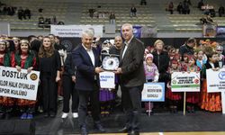 Kartal'da halk oyunları rüzgarı: 500 sporcu, İstanbul Grup Yarışması'nda sahne aldı