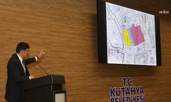 Kütahya Belediye Başkanı Kahveci, esnafla istişare toplantısında bir araya geldi