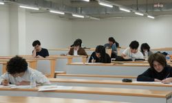 Lise öğrencileri, Doğuş Üniversitesi 2. Fizik Yarışması'nda ter döktü