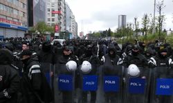 Mecidiyeköy'de 100'e yakın kişi gözaltına alındı