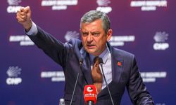Özgür Özel'den 1 Mayıs mesajı: Ya onurlu bir yaşam, ya bu kara düzen