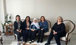 Pervin Buldan, Ayşegül Doğan ve Gülten Kaya, Sırrı Süreyya Önder'in annesini ziyaret etti