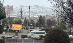 Yozgat güne kar yağışı ile uyandı