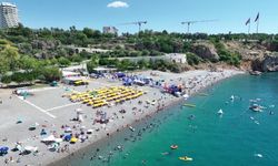 Antalya Zabıtası'ndan 'Dumansız Plaj' denetimi