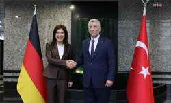 Bakan Bolat, Almanya Ekonomi ve Enerji Bakanı Reiche ile bir araya geldi