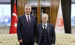 Bakan Bolat, Kırım Tatar Milli Lideri Kırımoğlu ile bir araya geldi: 'Türkiye-Ukrayna Serbest Ticaret Anlaşması en kısa sürede yürürlüğe girmeli'