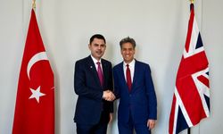 Bakan Kurum, İngiliz Bakan Miliband ile görüştü