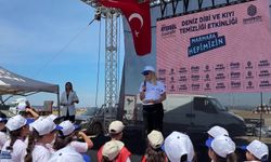 Bakırköy Belediyesi'nden 'Marmara Hepimizin' mesajı... Yeşilköy Çiroz Sahili'nde atık topladılar