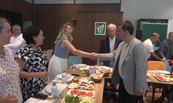 Başkan Erkan Aydın, Osmangazi Belediyesi'nin kurucu meclis üyeleriyle buluştu