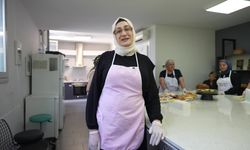 Bucalı kadınlar mutfakta hem öğreniyor hem üretiyor